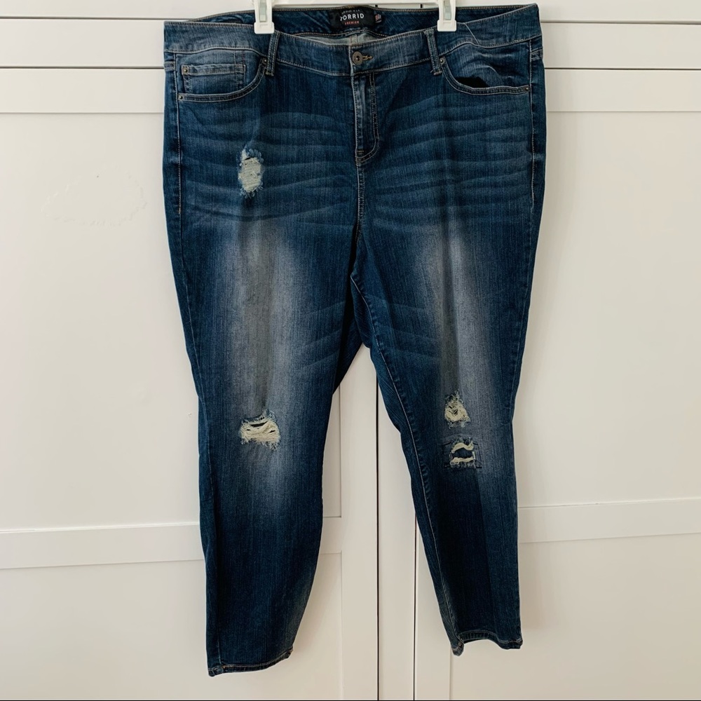 Torrid Ultra Skinny Medium Wash Premium Stretch Distressed Jeans Size 26